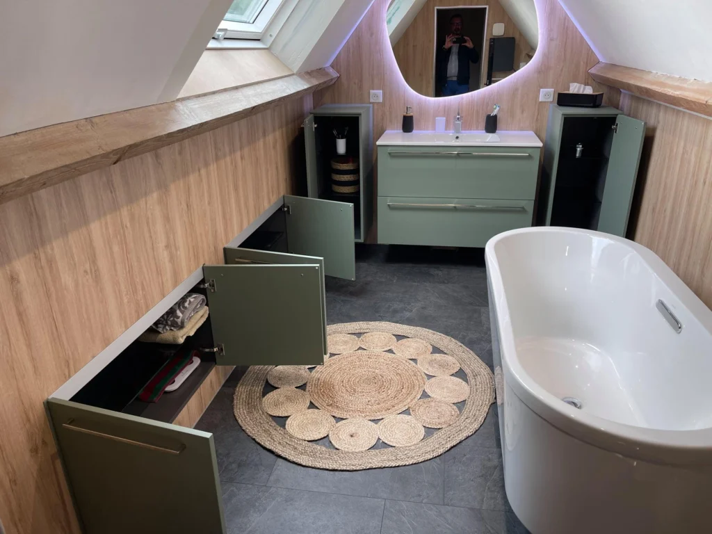 Odyssée - Expert en cuisines, salles de bain et aménagements intérieurs sur-mesure à Fécamp depuis 1999